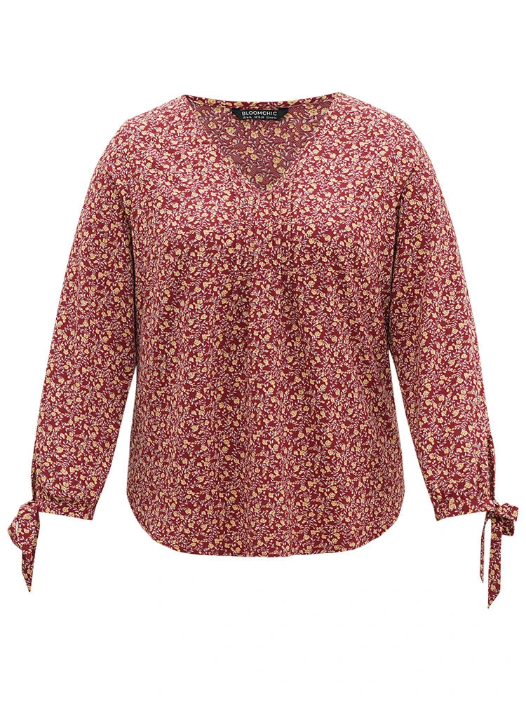 Ditsy Floral Ties V Neck Pleated Blouse 9 Ditsy Floral Ties V Neck Pleated Blouse - Image 7