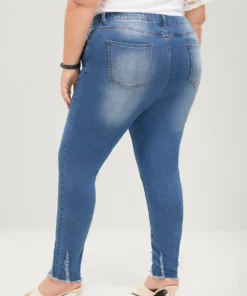 Skinny Very Stretchy Mid Rise Medium Wash Pocket Jeans -Clothing Shop 7 a00350bf 7c6f 4a35 a732 5a6c57038921