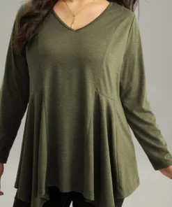 Solid V Neck Hanky Hem T-shirt -Clothing Shop 809623544 go