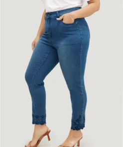 Very Stretchy High Rise Medium Wash Embroidered Scalloped Hem Jeans -Clothing Shop 823549780 yu 7e15b893 491d 4e9b 947e 3ae45fec1b63