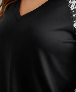 Ditsy Floral Contrast Raglan Sleeve Sweatshirt -Clothing Shop 835189936 mn 49b2b6f4 c80a 46a0 b39d b4700d34295c