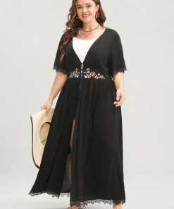 Floral Embroidered Lace Trim Button Front Kimono 11 Floral Embroidered Lace Trim Button Front Kimono -Clothing Shop 837949616 qj b715ee50 59fd 4087 8b2c ec199453d5e7