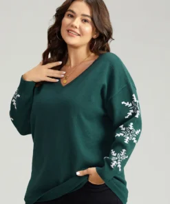 Supersoft Essentials Snowflake Print V Neck Pullover -Clothing Shop 840367991 rp 2fe85d86 07d7 49c3 8179 9e094ff784f0