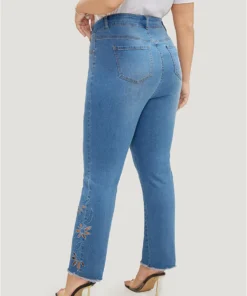 Very Stretchy High Rise Medium Wash Broderie Anglaise Jeans -Clothing Shop 841876556 db