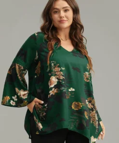Floral Lace Panel V Neck Hanky Hem Blouse -Clothing Shop 844378781 pr