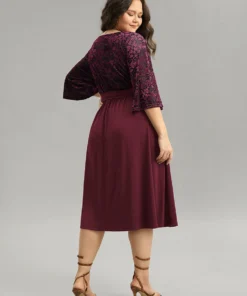 Silhouette Floral Print Belted Patchwork Velvet Dress -Clothing Shop 845409171 bw e41b3fb0 c9d6 4f20 9d71 d2cf4b7f23cb