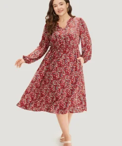 Ditsy Floral Pocket Shirred Notched Dress