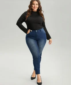 Very Stretchy Rose Print Dark Wash Jeans -Clothing Shop 89892602 ra eec036cd 4563 4491 ba68 c6349448ad63