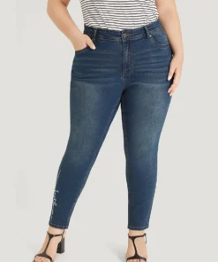 Faith Letter Embroidered High Rise Medium Wash Jeans -Clothing Shop 900741300 uk