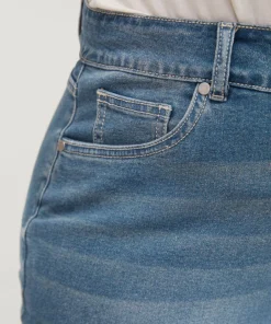 Skinny Very Stretchy High Rise Medium Wash Cropped Jeans -Clothing Shop 90590977 ur