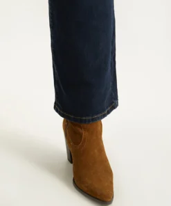 Straight Leg Button Fly Pocket Jeans -Clothing Shop 929872997 dx