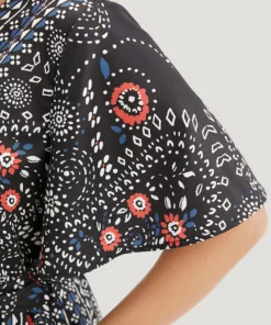 Bandana Print Belted Pocket Surplice Neck Romper -Clothing Shop 94594028 wo 3620388a 6ac0 41a3 8e3a ae0e1d075fe2