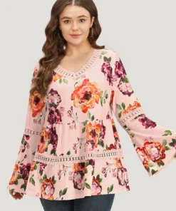 Floral Print Lace Panel Bell Sleeve T-shirt -Clothing Shop 950324546 vh 48a0bbc8 a0f5 4a79 910d 733c636104e4