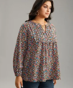 Ditsy Floral Notched Frill Trim Blouse -Clothing Shop 982029957 es 0e9d3657 34f7 41e7 b0b7 3c87ea561f3a